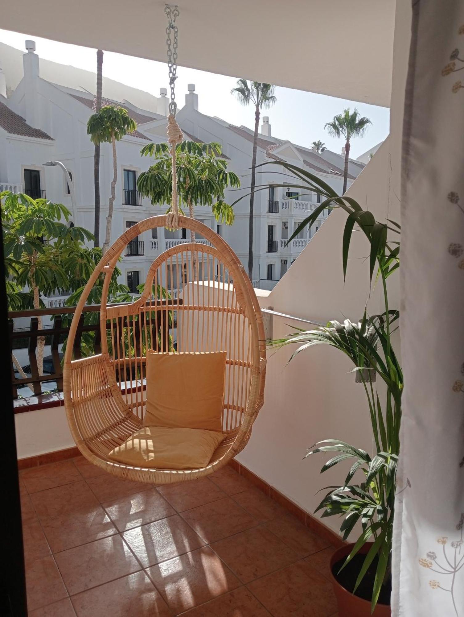 Greatly Located Apartment With Heated Pool, Los Cristianos Los Cristianos  Extérieur photo