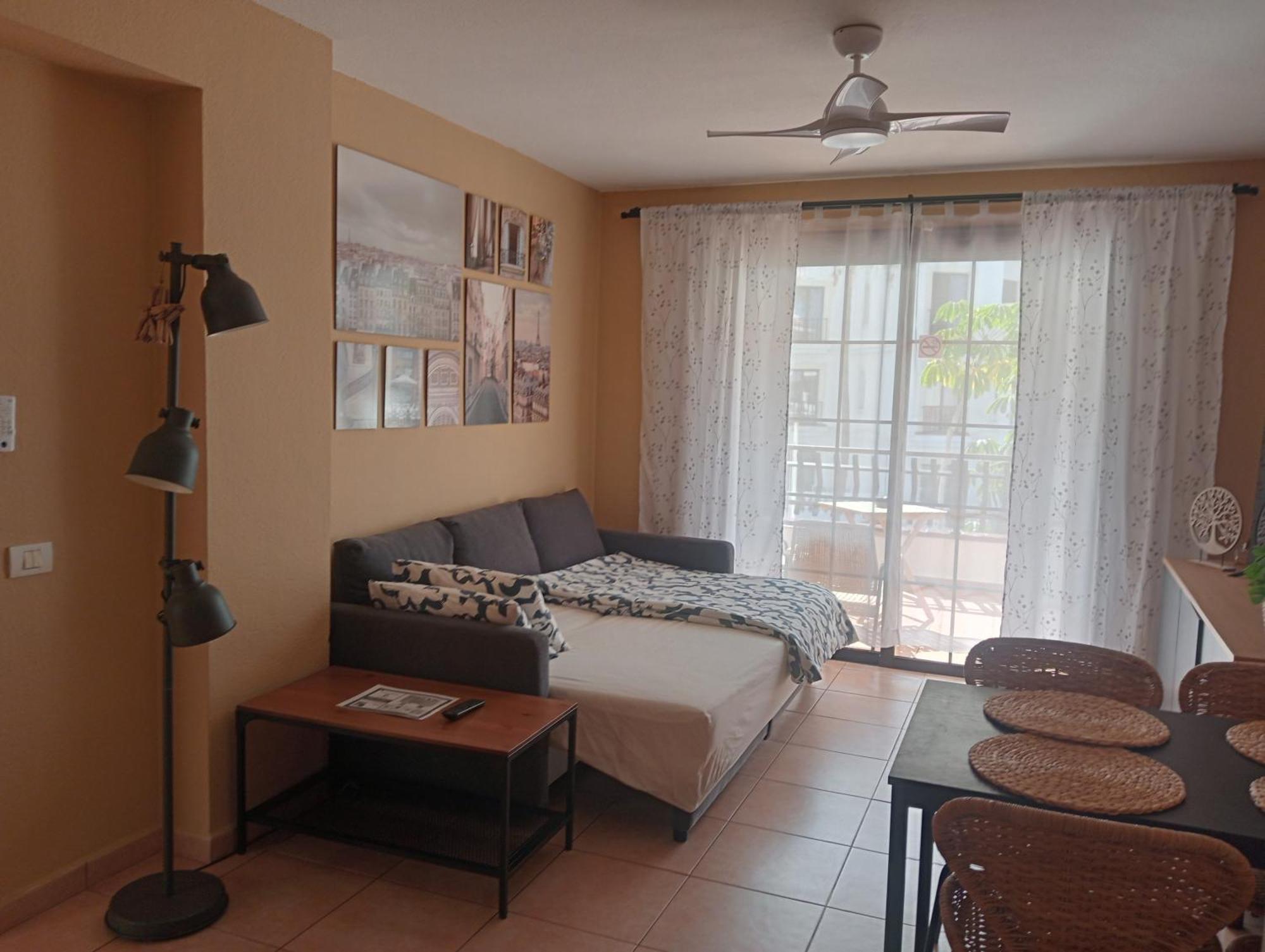 Greatly Located Apartment With Heated Pool, Los Cristianos Los Cristianos  Extérieur photo